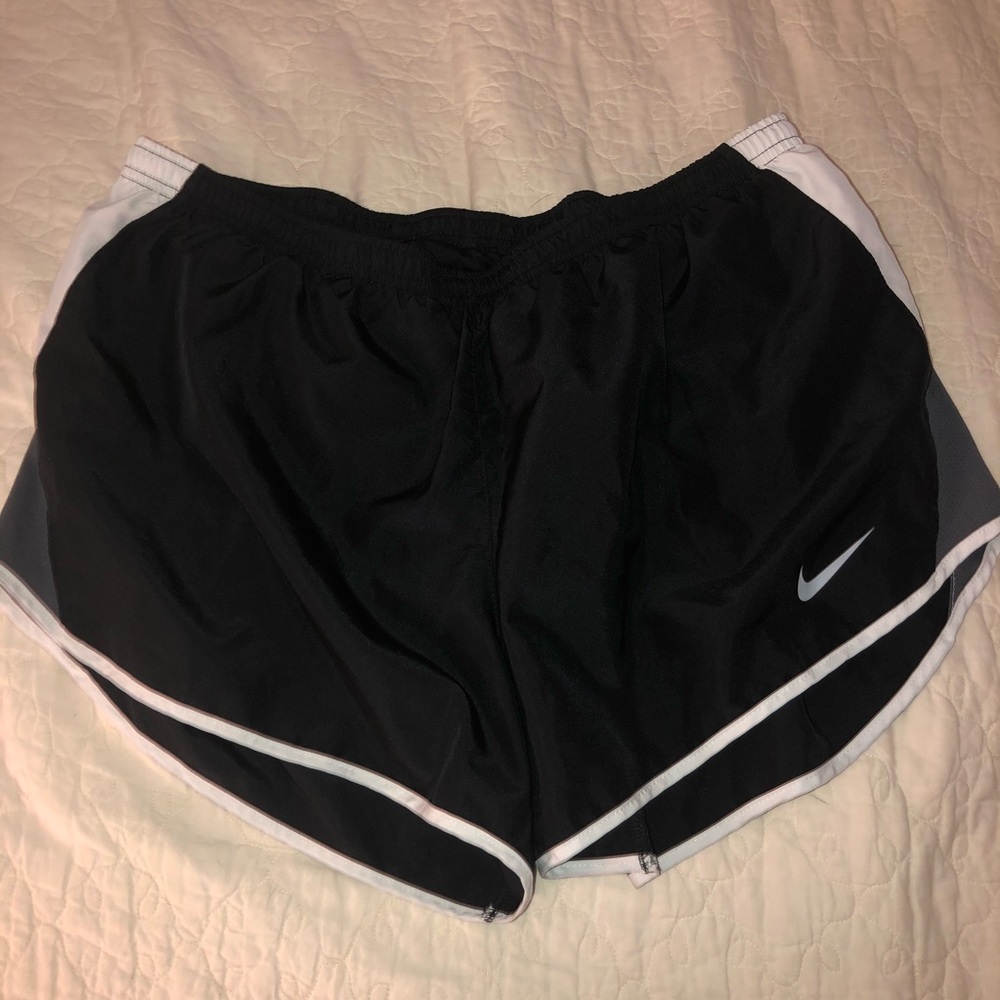 Women’s Nike Tempo Shorts